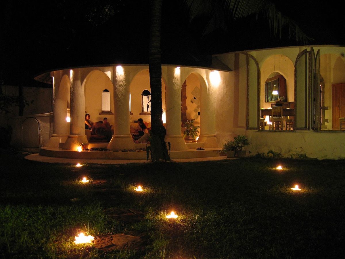 タイからバリ島へ飛び、友人の知り合いのヴィラに泊まらせてもらいました。とて...