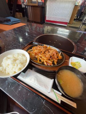 十和田バラ焼き
奥州街道
三沢市のメキシコピラフ
八戸市にんにくやのランチ