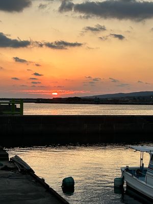 谷山港出港から種子島で缶詰からの屋久島 宮之浦港の朝日