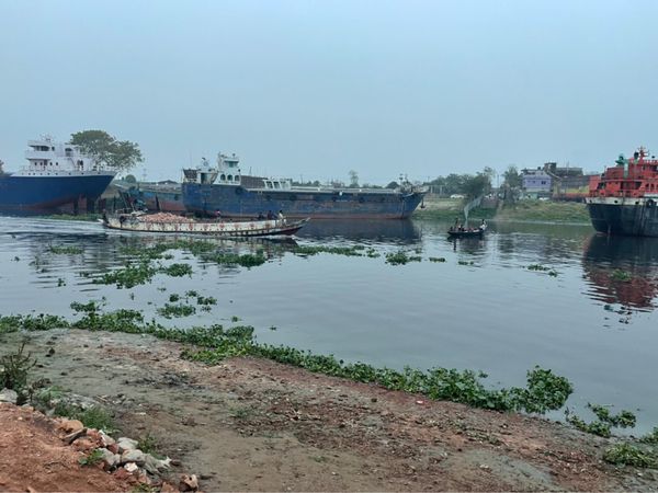 バングラデシュ・ダッカ「バングラ出張」の写真