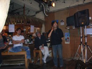 宮古島ツアーでお世話になったミュージックバーで最後のライブ。この後程なくし...