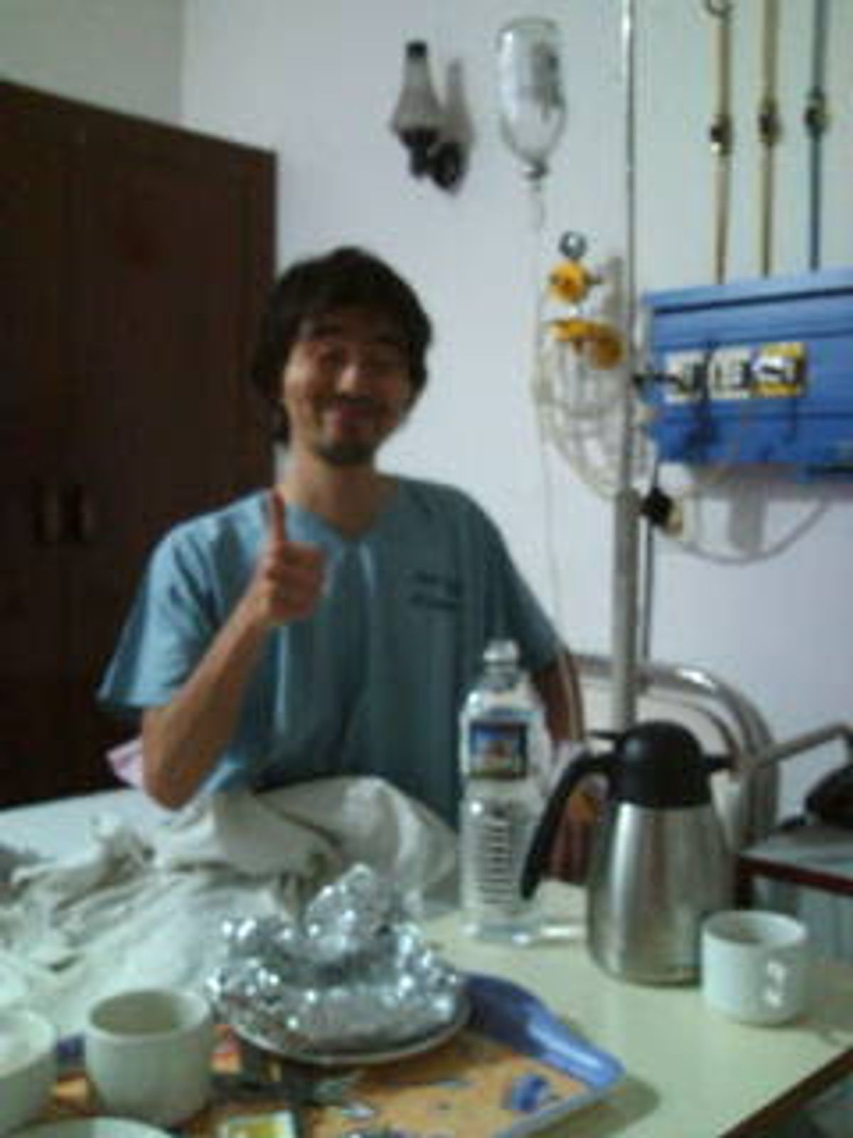 アーグラのタージマハールを一通り見学し、宿に戻ると夫婦揃って吐き気が。高熱...