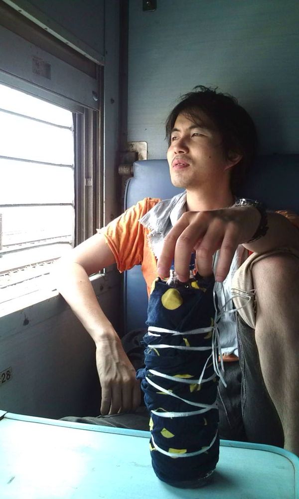 インド・デリー「灼熱のインド新婚旅行」の写真：ヴァラナシからコルカタへ向かう列車はまさ...