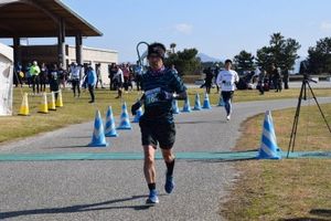 福岡県上陸！海の中道パノラマＲＵＮでフルマラソン走ってきました。

　１月...