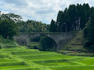 熊本県山都市
●通潤橋
●通潤橋とくまモン
熊本県阿蘇市
●阿蘇神社　楼門...