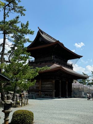 熊本県山都市
●通潤橋
●通潤橋とくまモン
熊本県阿蘇市
●阿蘇神社　楼門...