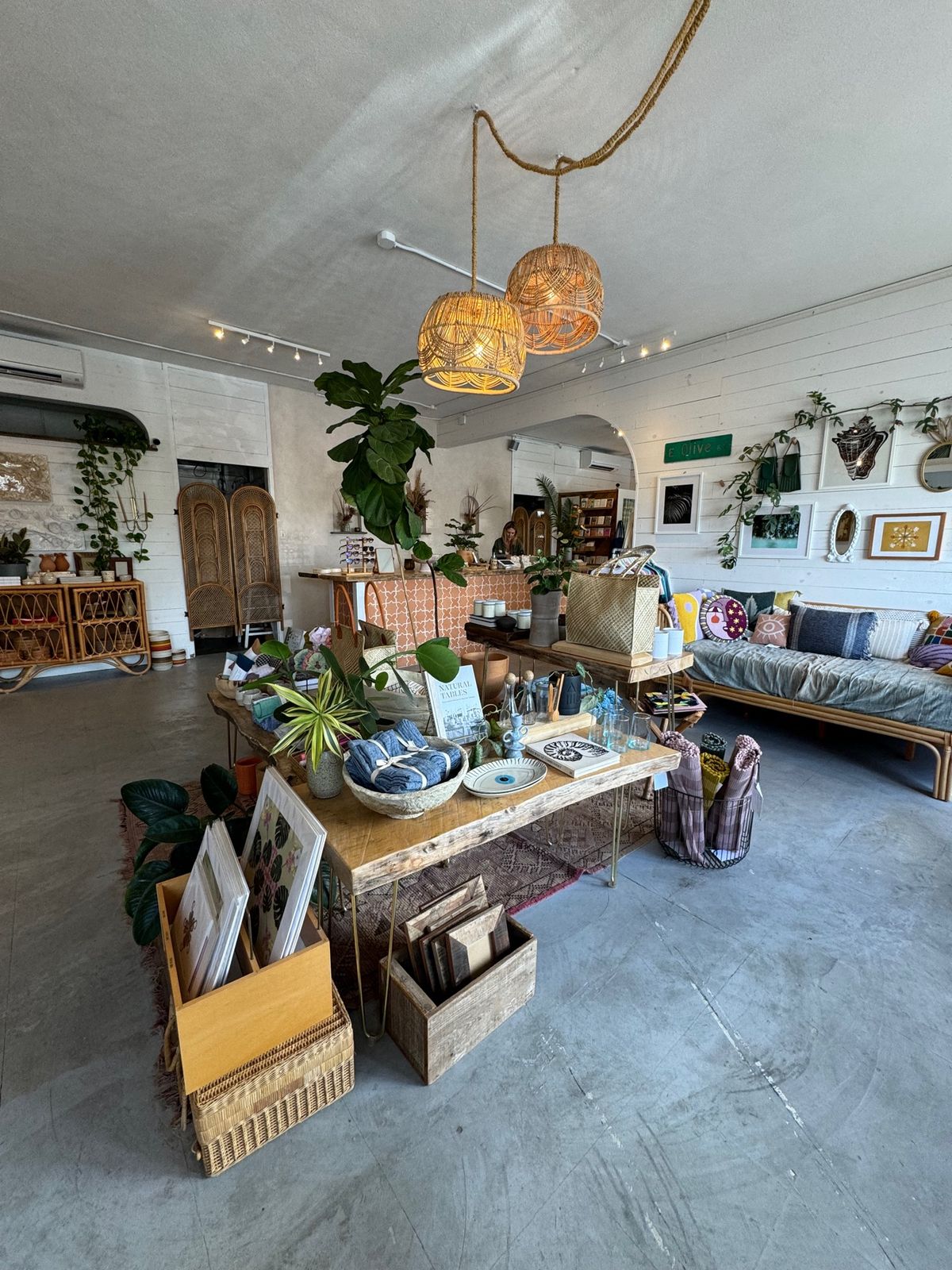 カイルアタウンのオリーブアンドオリバー

以前はワイキキのサーフジャックに...