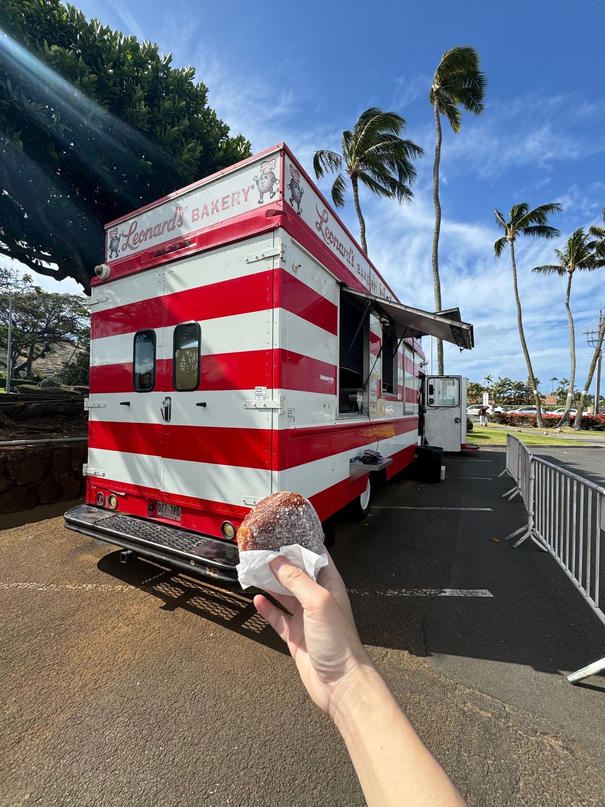 ハワイカイの方にあるココマリーナセンター内にあるレナーズのマラサダ。ワイキ...