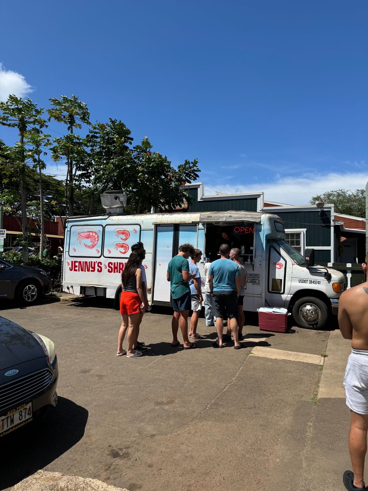 ノースショアのジェニーズシュリンプランチワゴン

以前あったマッキーズを引...