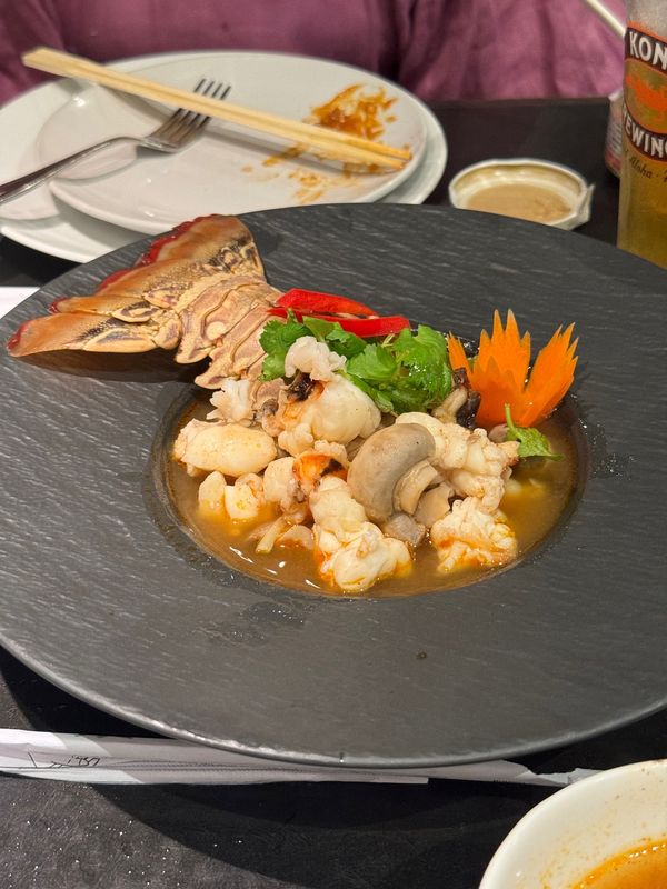 アメリカ(米国)・ハワイ「ハワイ」の写真：夕食はロイヤルハワイアンセンターの「ノイ...