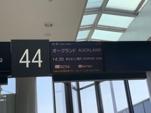  NZ airline
いよいよ出発
奮発してプレエコで行っちゃいました✈︎