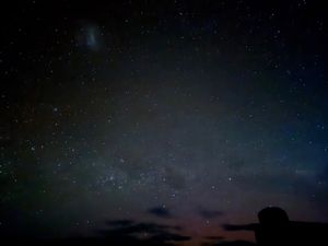 Tekapo
雪山背景の景色、星空は想像以上でした。