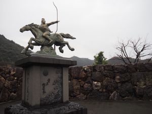 岐阜駅〜岐阜城
若き信長様の像