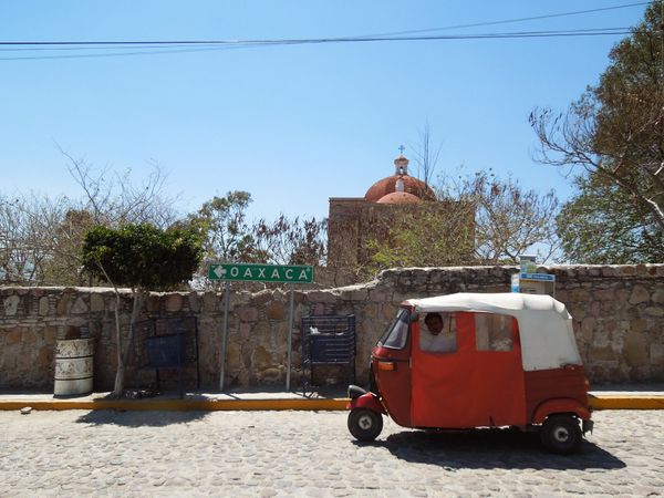 メキシコ・メキシコシティ「メキシコ・ニカラグアの旅」の写真：学生時代の友人と2人でメキシコへ。DFに...