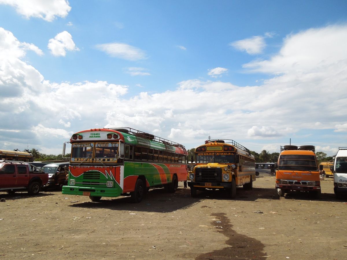 首都マナグアを経由してグラナダに向かう途中、スト発生で道路封鎖に遭遇した。...