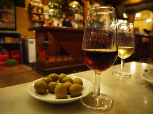 Jerez de la fronteraで一泊してうまいシェリー酒を堪能す...