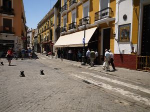 Jerez de la fronteraで一泊してうまいシェリー酒を堪能す...