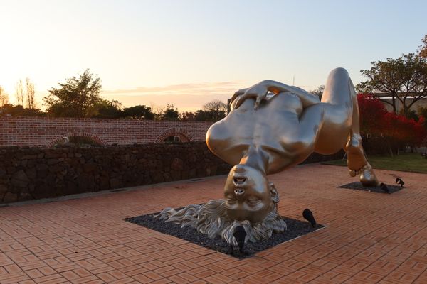 大韓民国 (韓国)・済州島「済州島グルメ旅🇰🇷」の写真：済州島３日目の観光は思い通りにいかず不完...