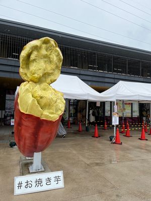 はまぐりラーメン
中に7つくらい大きいハマグリ入ってる😍
濃厚ポタージュが...