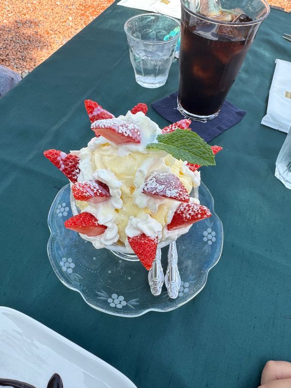 日本・山梨県「古民家宿 るうふ 丘之家 / 山梨県」の写真：Cafe &amp; Craft Jing

本...