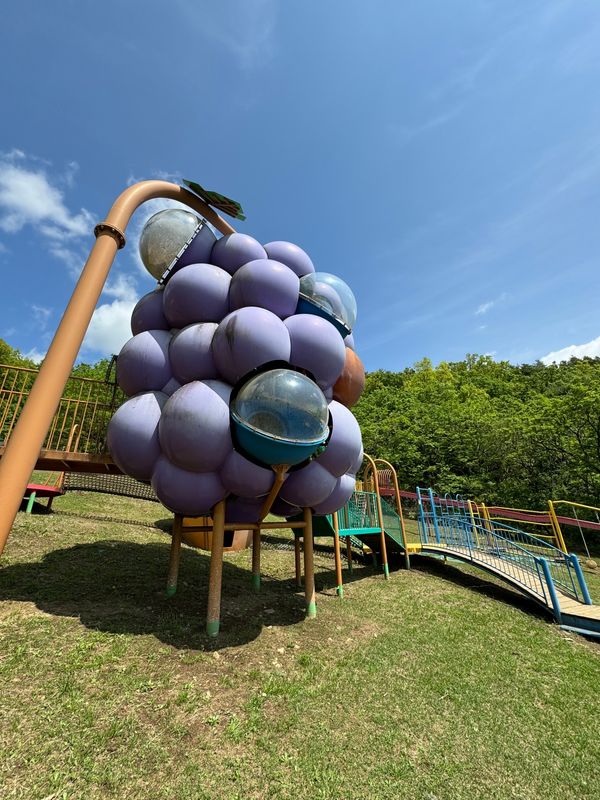 日本・山梨県「古民家宿 るうふ 丘之家 / 山梨県」の写真：Pastaかざはなのすぐ近くにある「塩山...