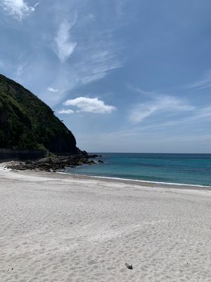 無事に着陸。美しい島、衝撃的な感動の中です。