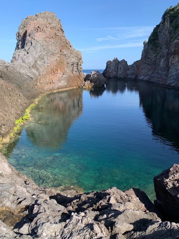 日本・静岡県「カーフェリ旅」の写真：千両池！険しい道を30分歩いてエメラルド...