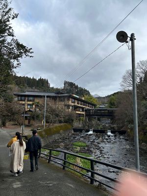 黒川温泉の黒ごま団子美味しかったです
熊本と言えばあか牛どん初めて食べて満足！