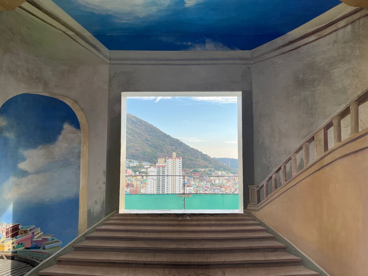 １日目❤︎甘川文化村観光🚶
ランチはビビンバ🍴微妙だった🙃