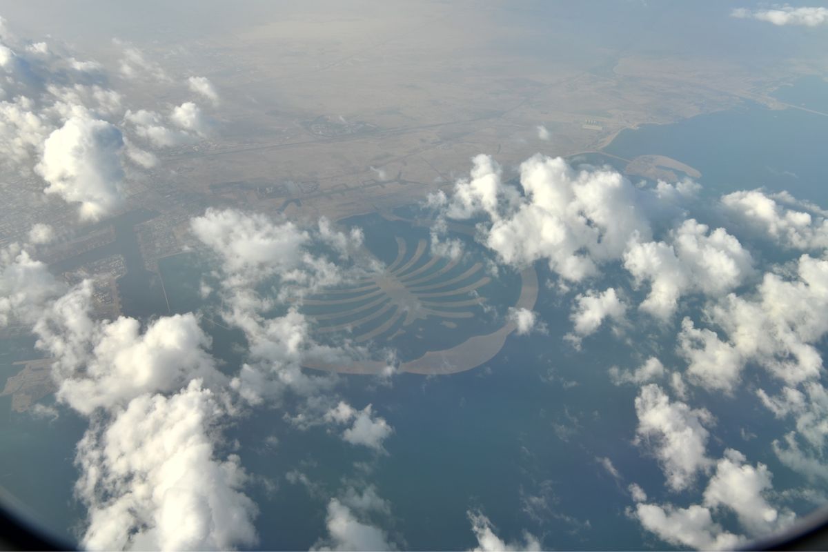 3/31に就航したJLの羽田ドーハ便、遅延が3日に2日くらいの割合で続いて...