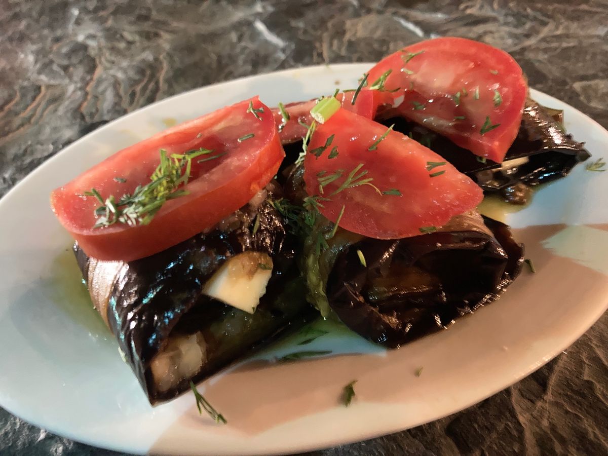 メスティア到着。大通りから奥に入ったゲストハウスに。後に分かったのですが、...