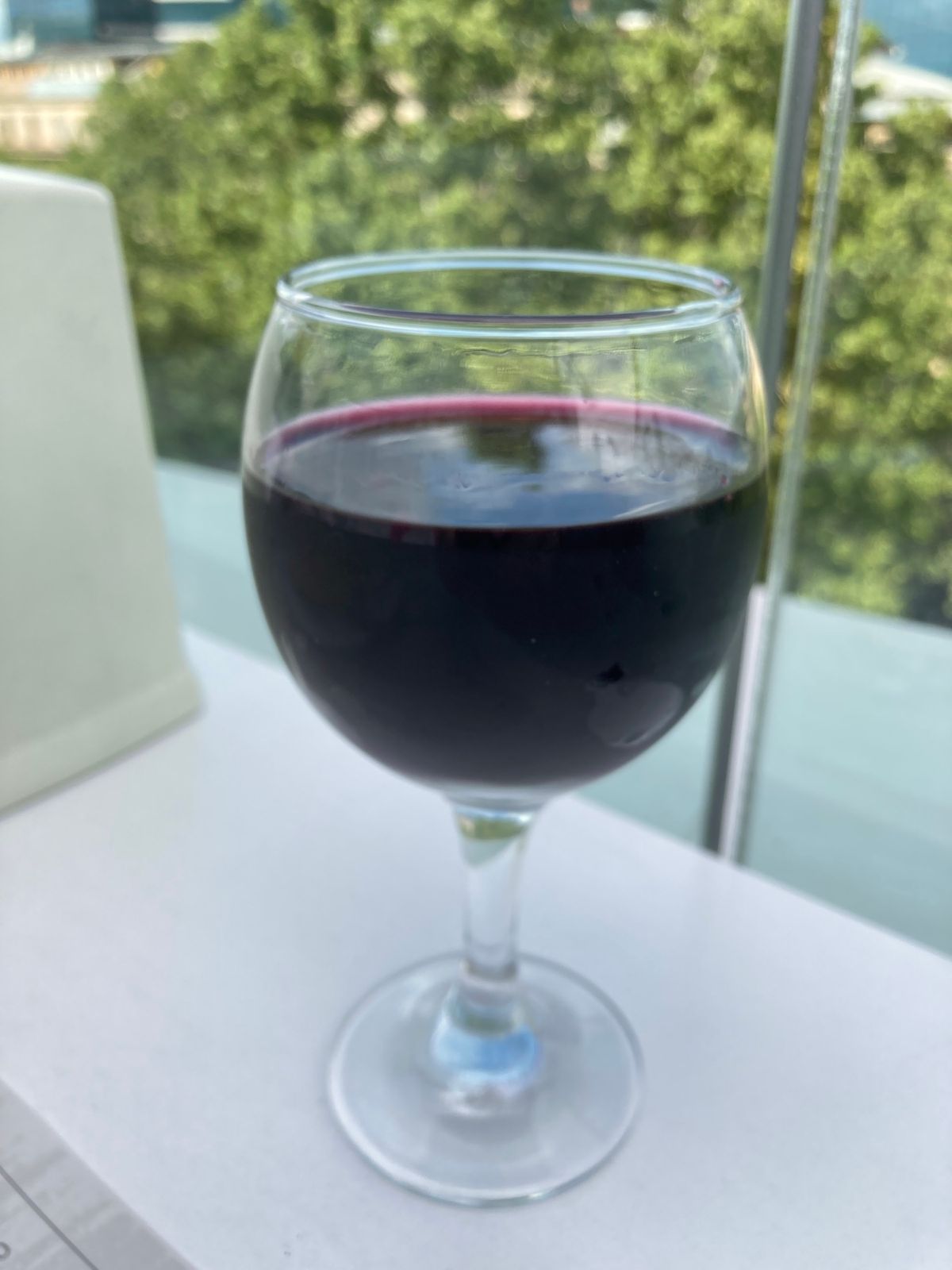 ハチャプリ、とにかく生地がとても美味しかった。ここは有名店らしいのですが、...