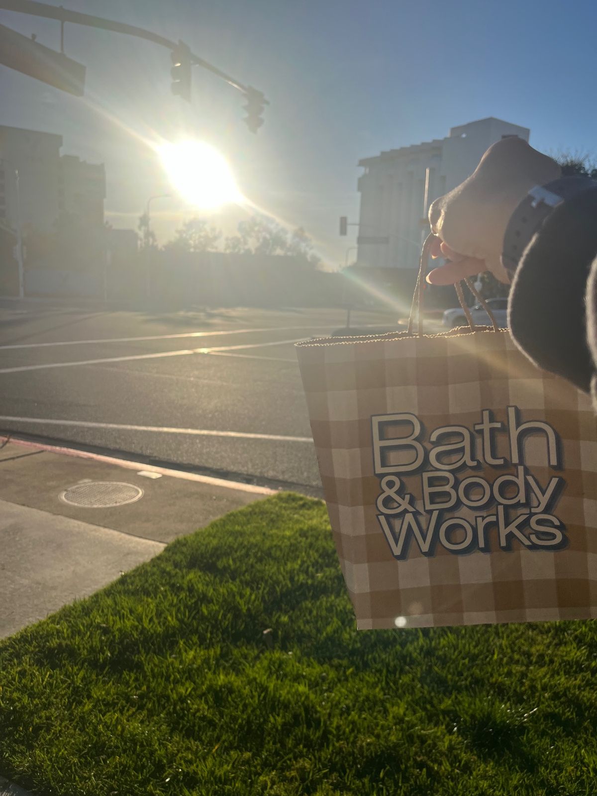 通学路乗り換え先にあったショッピングモール？アウトレット？にて欲しかった香...