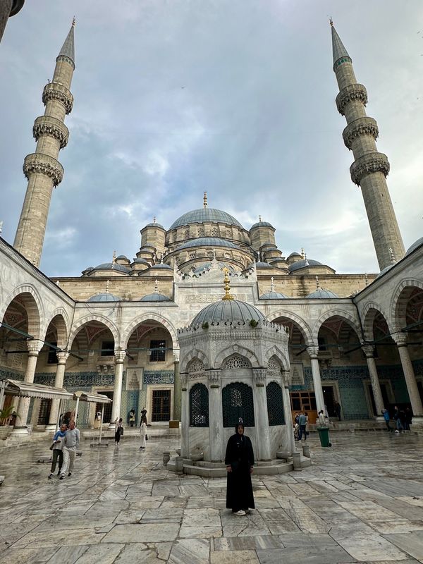 アラブ首長国連邦・ドバイ「NRT ✈︎ HKG ✈︎ DXB ✈︎ IST ✈︎ ASR ✈︎ IST ✈︎ HND」の写真：イェニモスク。
このモスクが1番美しかった。