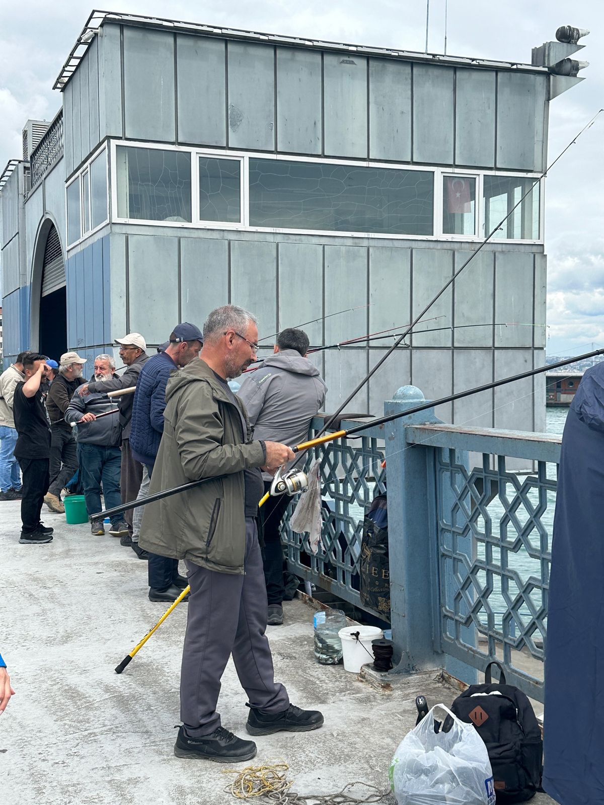 この日は新市街へ。
ガラタ橋とガラタ塔。
塔は修復作業中で入る事は出来ませ...