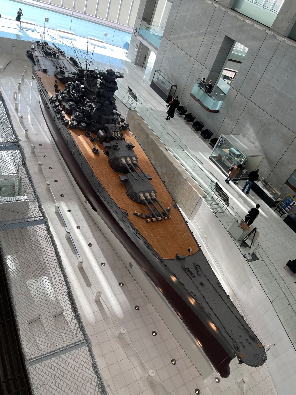 夜のZOOM ZOOMスタジアム
厳島神社の⛩️改装中。今度は足場の無い⛩...