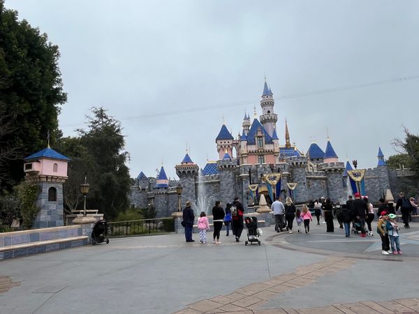 アメリカ(米国)・アメリカ「カリフォルニアディズニーランド」の写真：眠れる森の美女の城