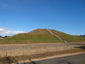 埼玉古墳群からのスタバ