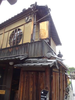 豪雨の三千院　奈良　ラストの日も豪雨