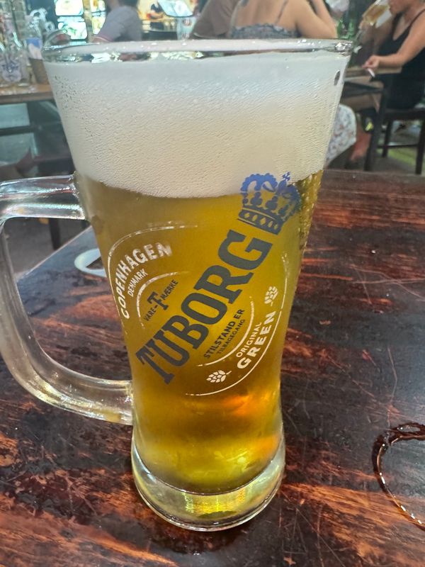 ベトナム・#ハノイ「世界遺産🌍アンコールワットを歩く🚶」の写真：屋台で一杯