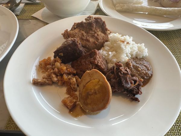 インドネシア・ジョグジャカルタ「インドネシア旅行」の写真：ジョグジャカルタ旅行8/13 4日目
世...