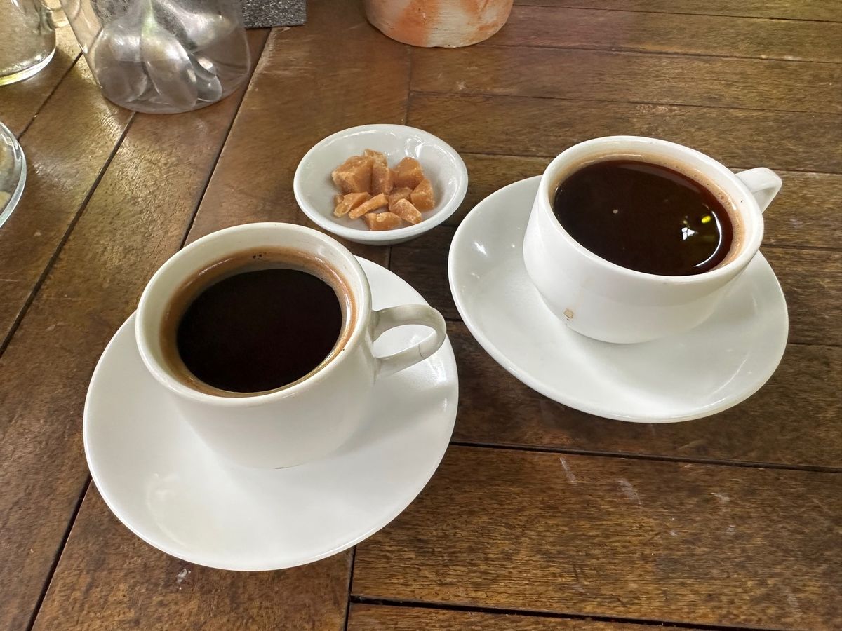 ジョグジャカルタ旅行8/13 4日目
世界遺産巡りとグルメ三昧
グルメ三昧...