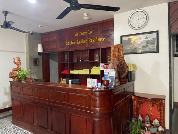 タイ・「プーケット」「シミラン諸島」「プーケットとアンコールワット」の写真：シェムリアップ川沿いにあるホテル
27＄...