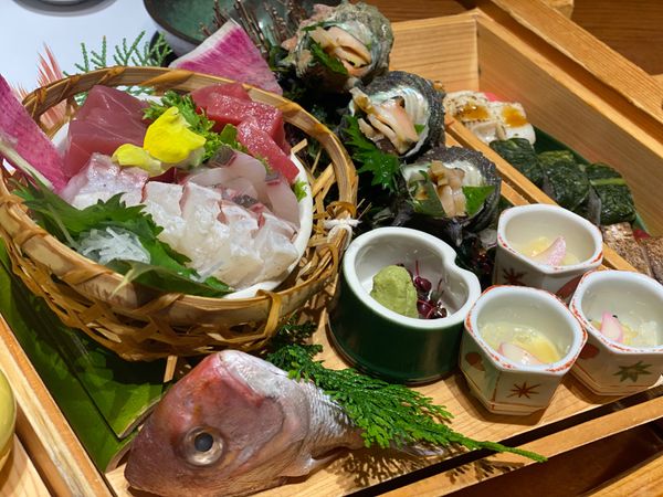 日本・アドベンチャーワールド「大阪&和歌山旅行」の写真：旅館で出たお食事たち。朝もサラダとかはビ...