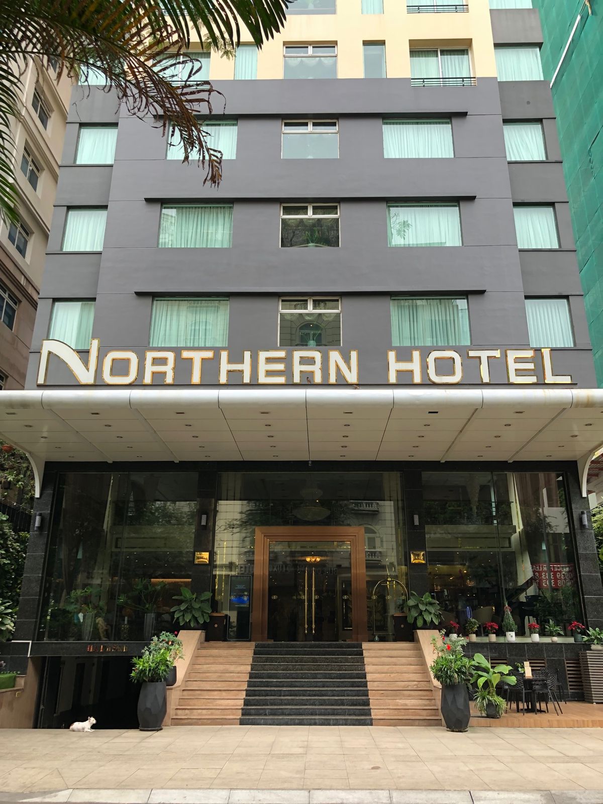 最近サイゴンでお世話になるのは、ノーザンホテル
お手頃な価格で朝ごはんも付...