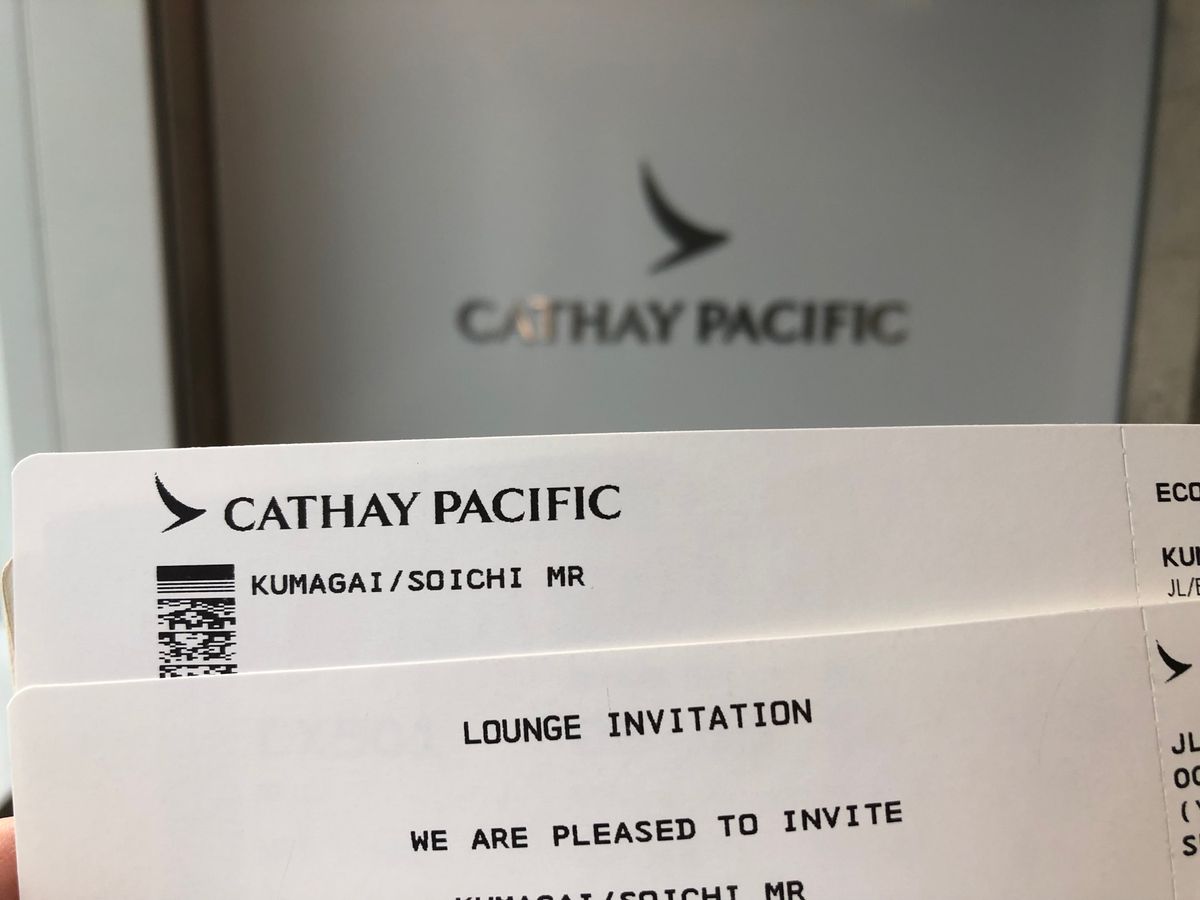 きょうのフライトはキャセイなのでキャセイラウンジ
元アメリカンのアドミラル...