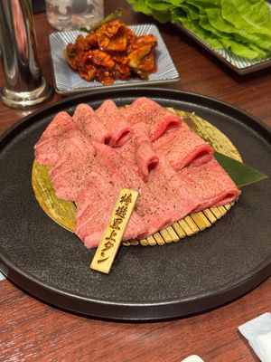 宮古牛焼肉 玉城

宮古島の市街地にある焼肉屋。3年前くらいに来て以来の再...