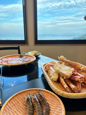 旅館の夕食はカニと焼肉食べ放題+お酒飲み放題🍶
豪華な食事を楽しみました😊