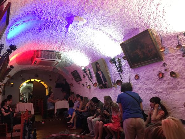 スペイン・Barcelona「友旅2019 スペイン」の写真：グラナダ
フラメンコ発祥の地💃
洞窟での...