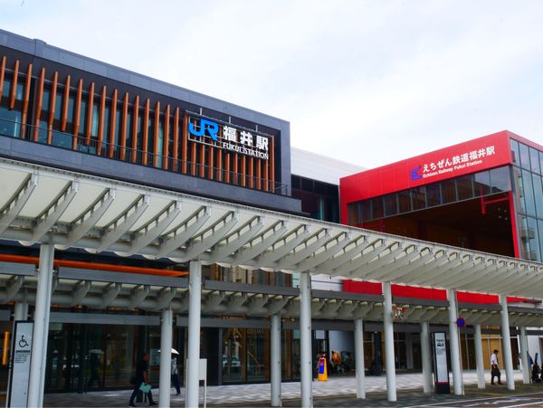 日本「舞鶴・福井 旅行」の写真：福井駅